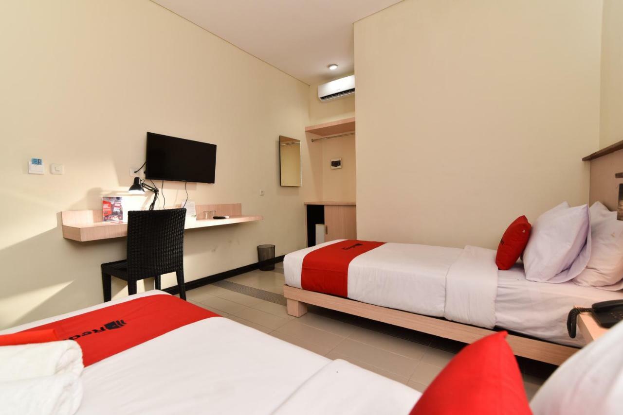 Reddoorz Near Legian Street Otel Kuta Lombok Dış mekan fotoğraf