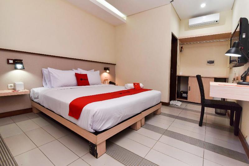 Reddoorz Near Legian Street Otel Kuta Lombok Dış mekan fotoğraf